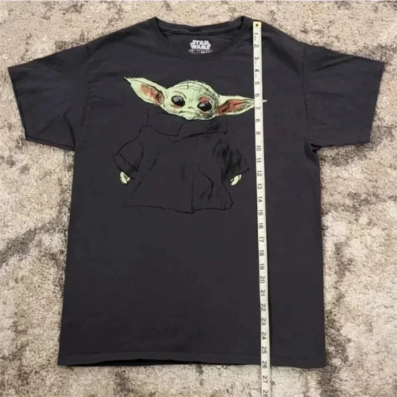Star Wars Baby Yoda T-Shirt, Men's Size Medium - Picture 6 of 7
